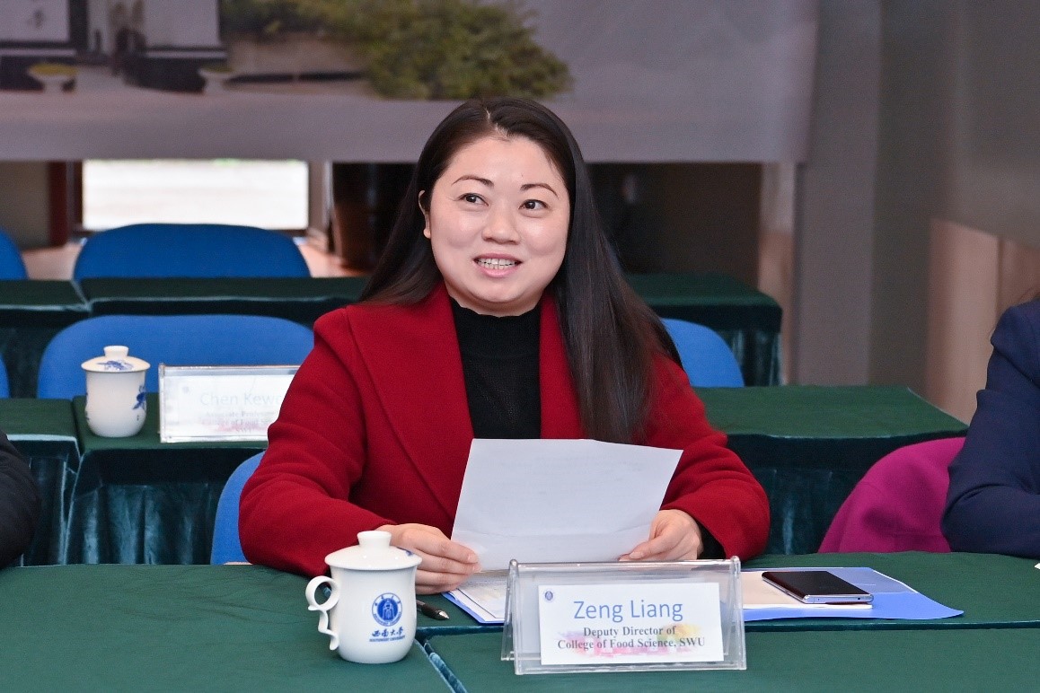 图5 jav图书馆
副院长曾亮致辞.jpg